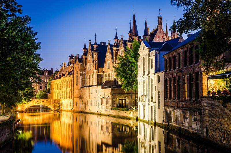 Bruges canals 15302860