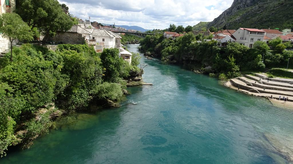 neretva-river-mostar-bosnia-herzegovina