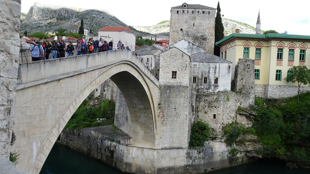 tourists-on-mostar-bridge-bosnia-herzegovina