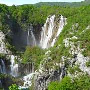 veliki-waterfall-plitvice-lakes-croatia.jpg