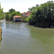 River Garonne, Pyrenees, southern France 3638920.jpg