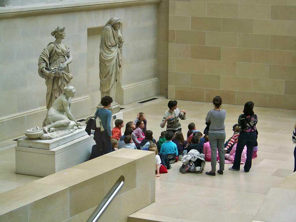 Students, The Louvre, Paris 0160