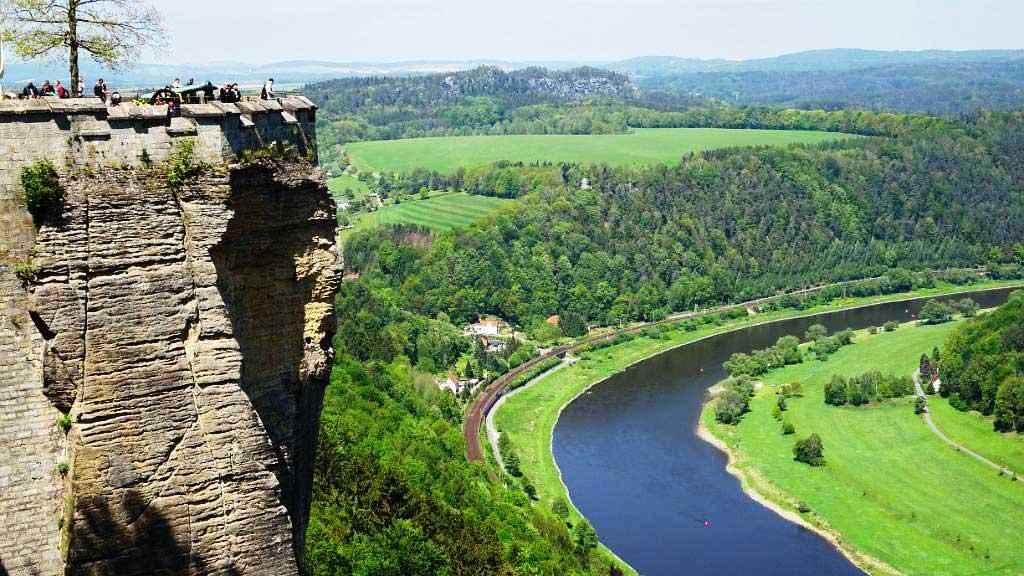 elbe-river-konigstein-castle
