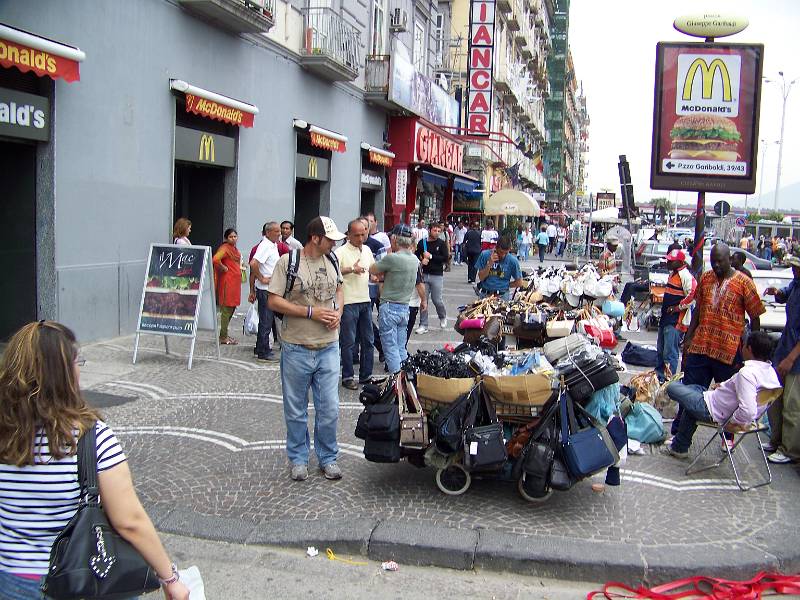 Street vendors in the Piazza Garibaldi, Naples 619