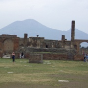 pompeii-mount-vesuvius-italy.jpg