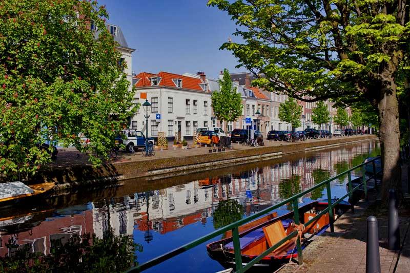 Canal, Hague, Den Haag, Holland