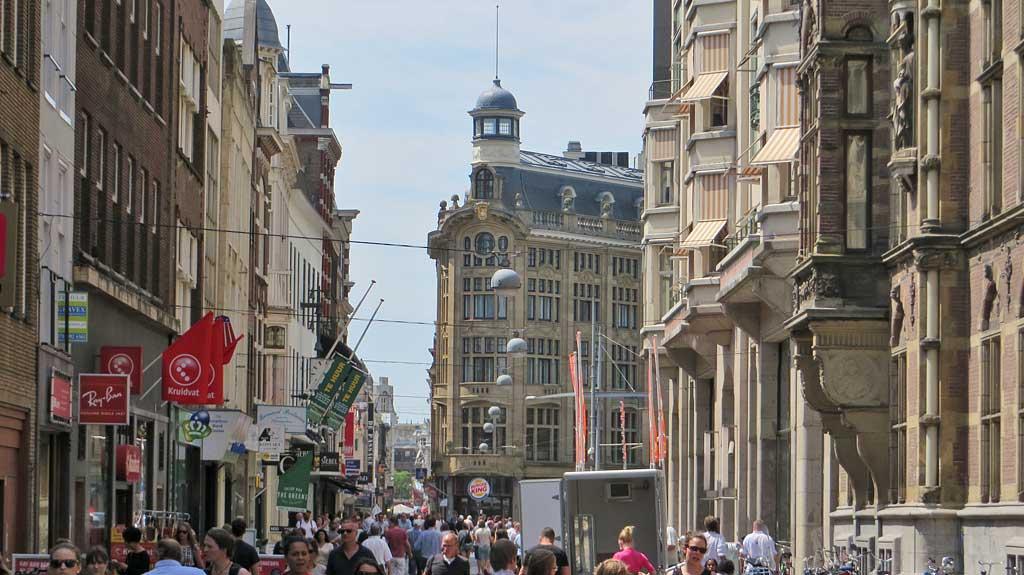 Lange Poten pedestrian walkway, the Hague