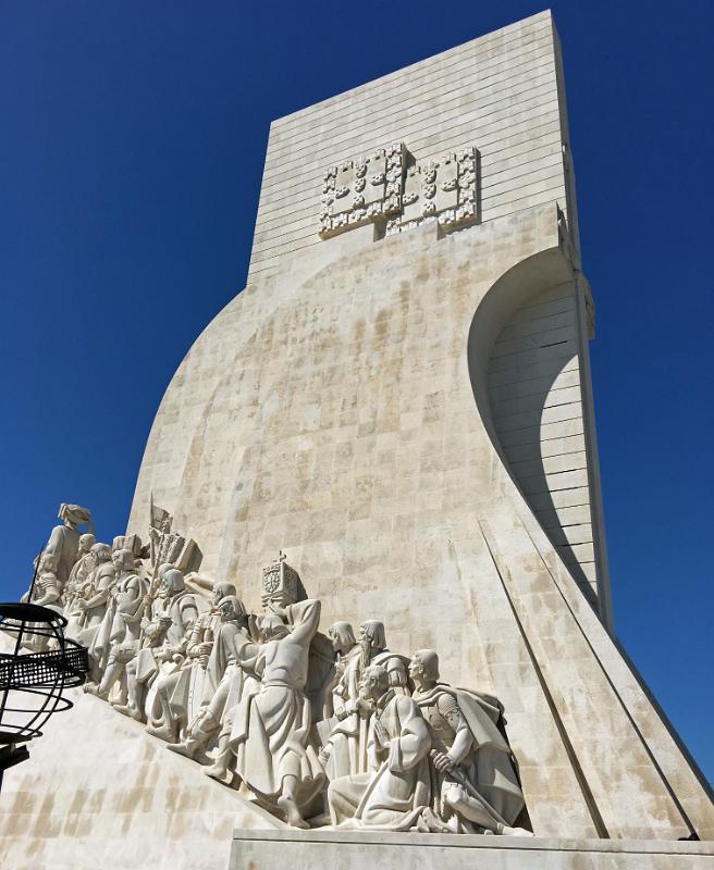 monument-of-the-discoveries-lisbon
