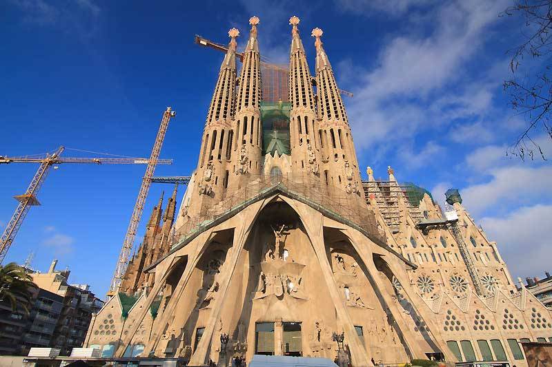 La Sagrada Familia in Barcelona 9588351