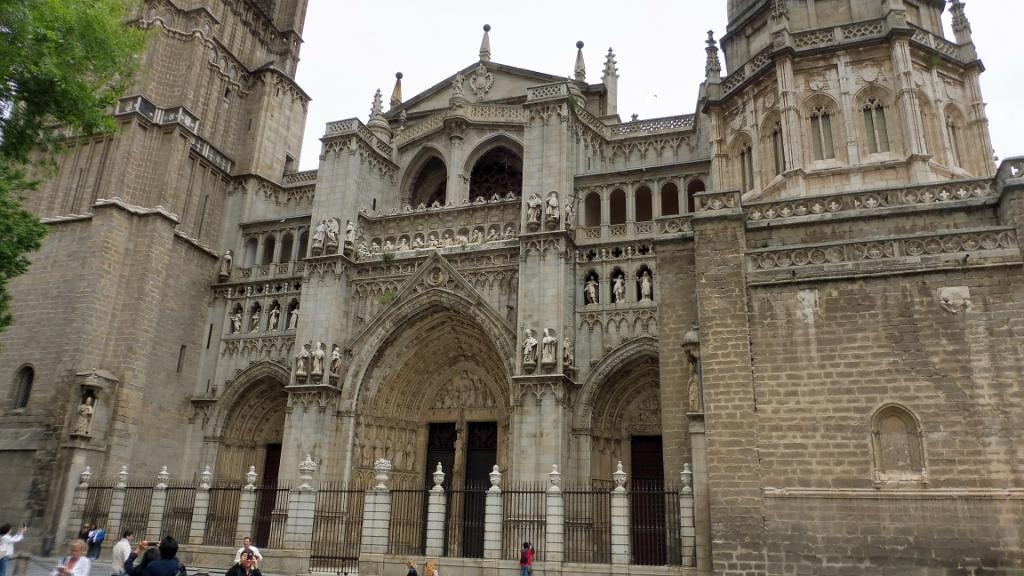 toledo-cathedral-01