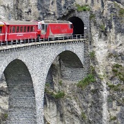 Landwasser Viaduct north of St Moritz.jpg