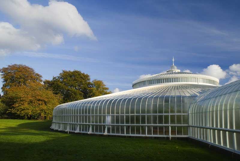 Kibble Palace in the Glasgow Botanic Garden 0475627