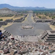 Teotihuacan from the Temple of the Moon 0625691.jpg