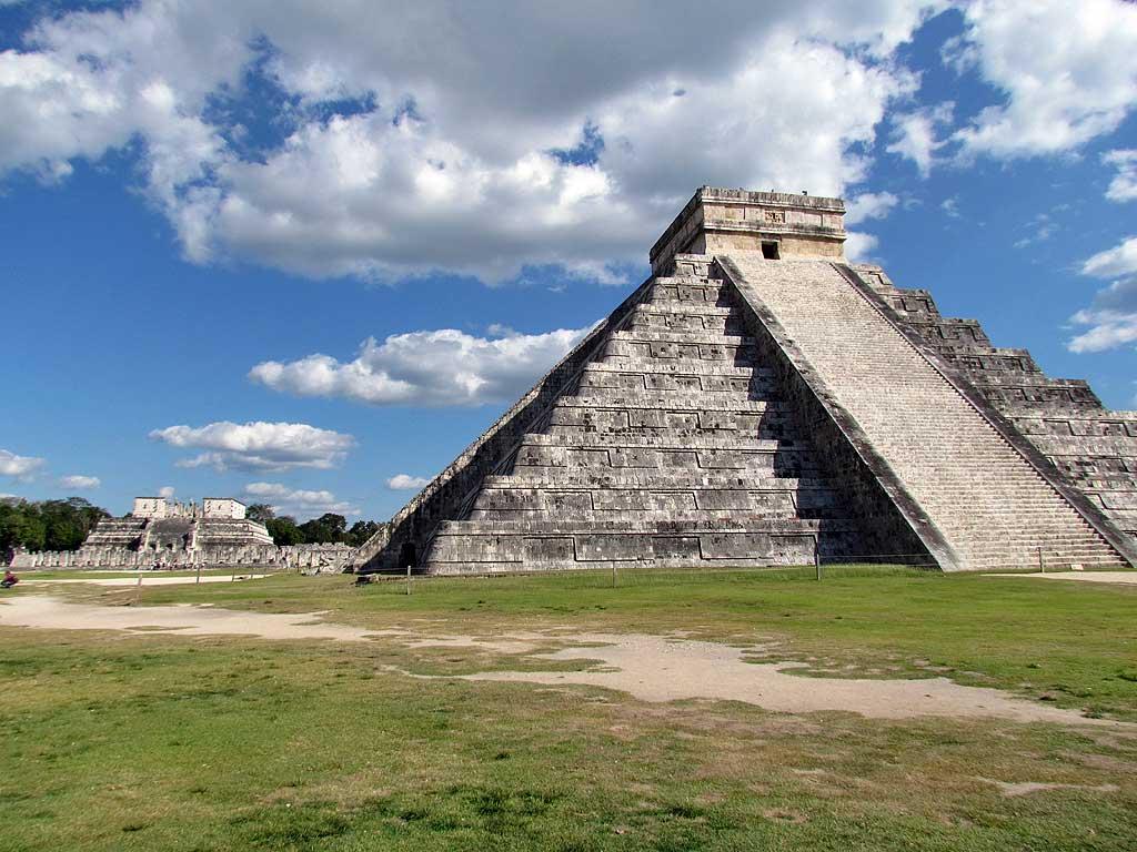 El Castillo, Pyramid of Kukulkan, Chichen Itza, Mexico 12