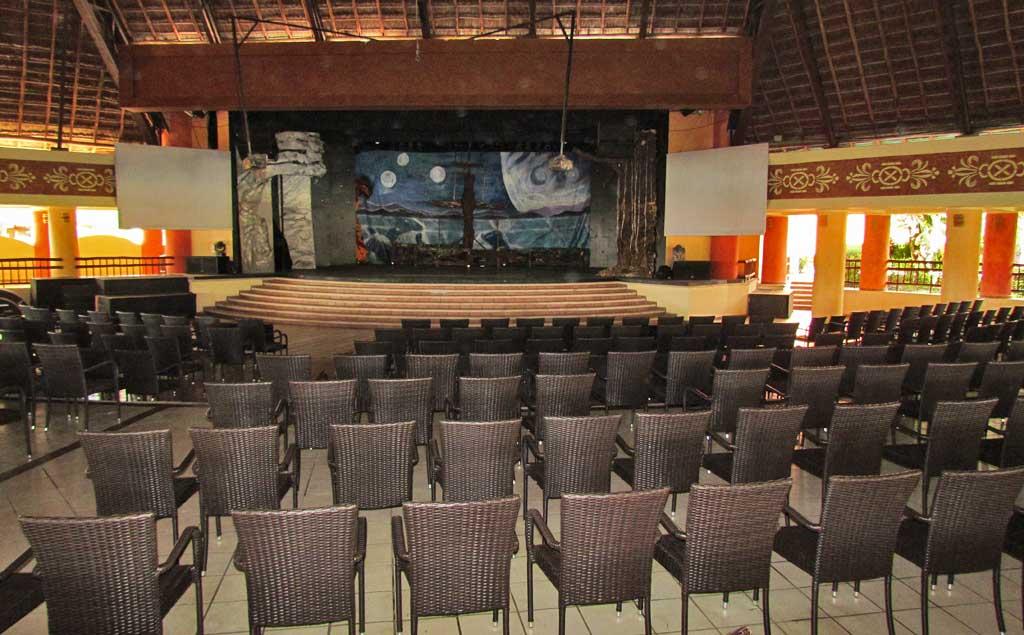 Gran Bahia Principe Tulum - Theater 04