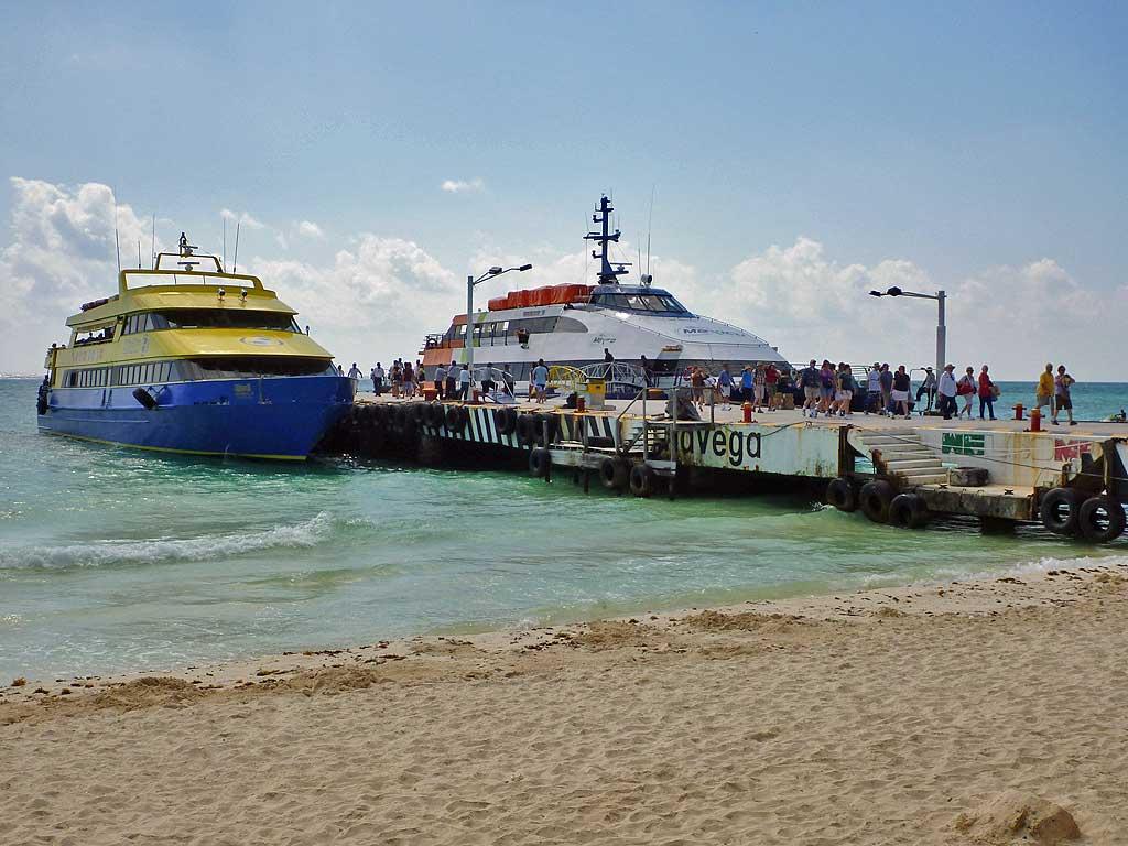 Ferry to Cozumel, Playa del Carmen 04