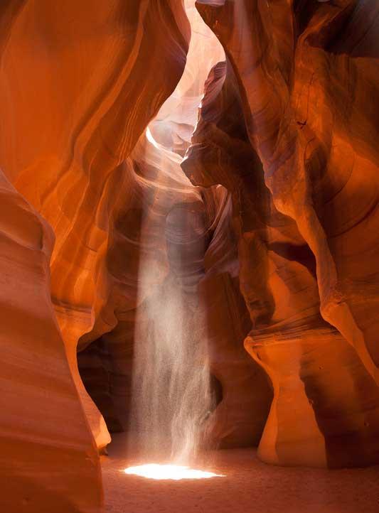 Upper Antelope Canyon, Page, Arizona 10359747
