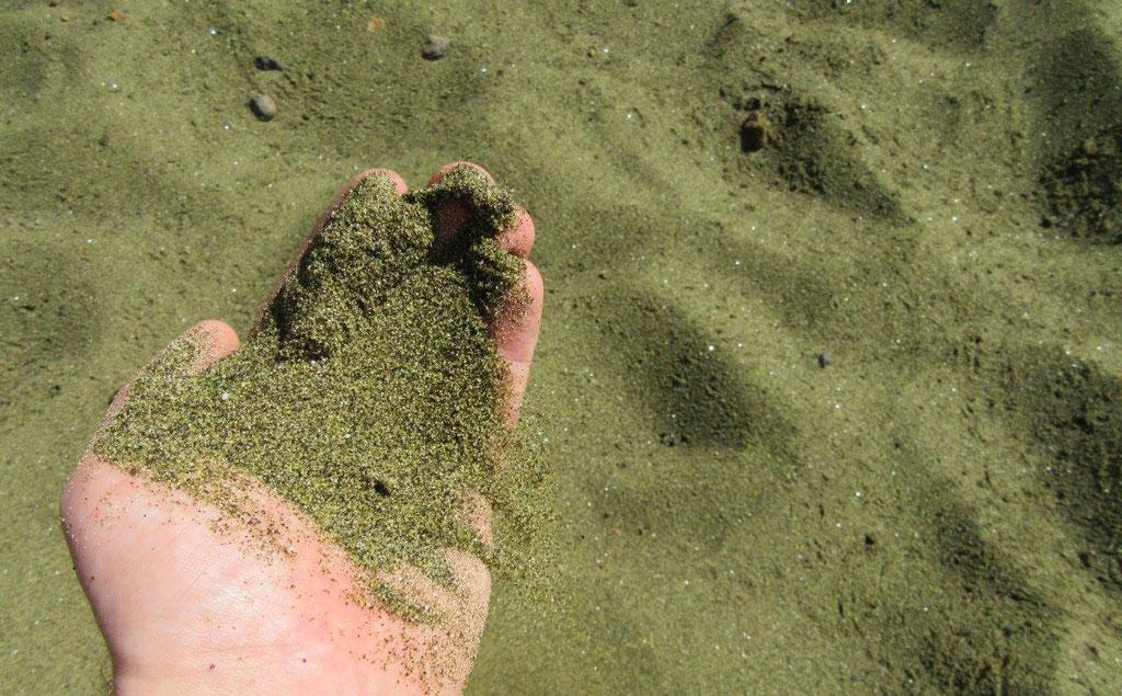 Papakolea Green Sand Beach