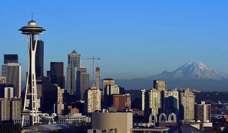 Seattle and Mount Rainier 0089988