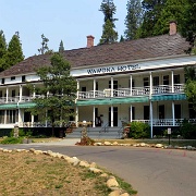 Wawona Lodge near the Mariposa Grove 6276.JPG
