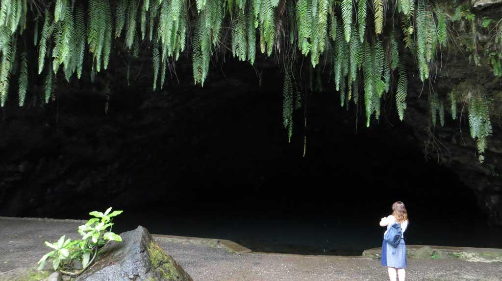 Maraa Grotto, Tahiti