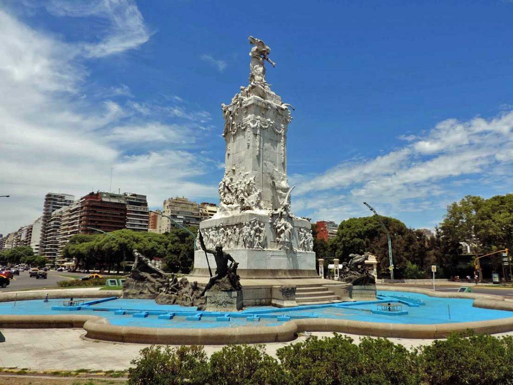 Monument to the Spanish, Palmero, Buenos Aires 0853