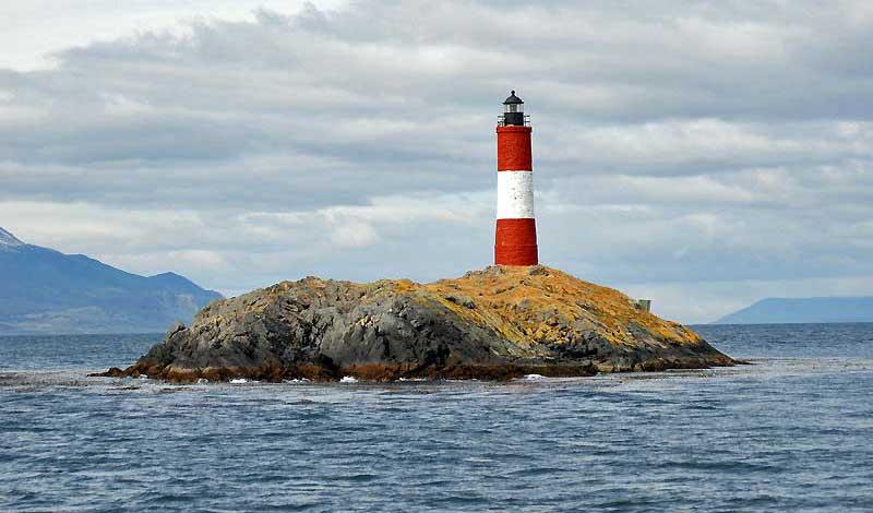 Lighthouse at the end of the world, Beagle Channel, near Ushuaia 1075877