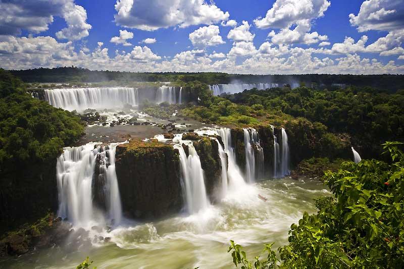 Iguacu Falls, Brazilian side 1008191