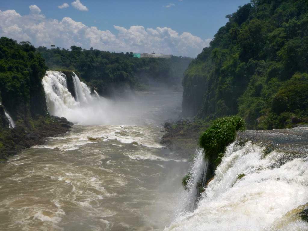 Iguacu Falls, Brazilian side 10599