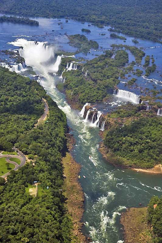 Iguazu, Iguacu Falls, Argentina, Brazil 0992775