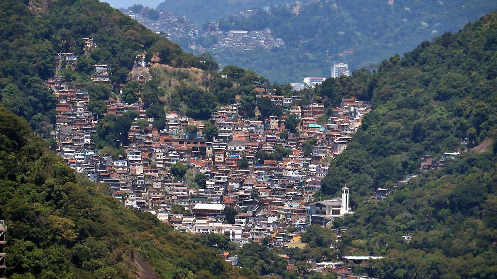 Favela viewed from Sugarloaf, Rio 2715