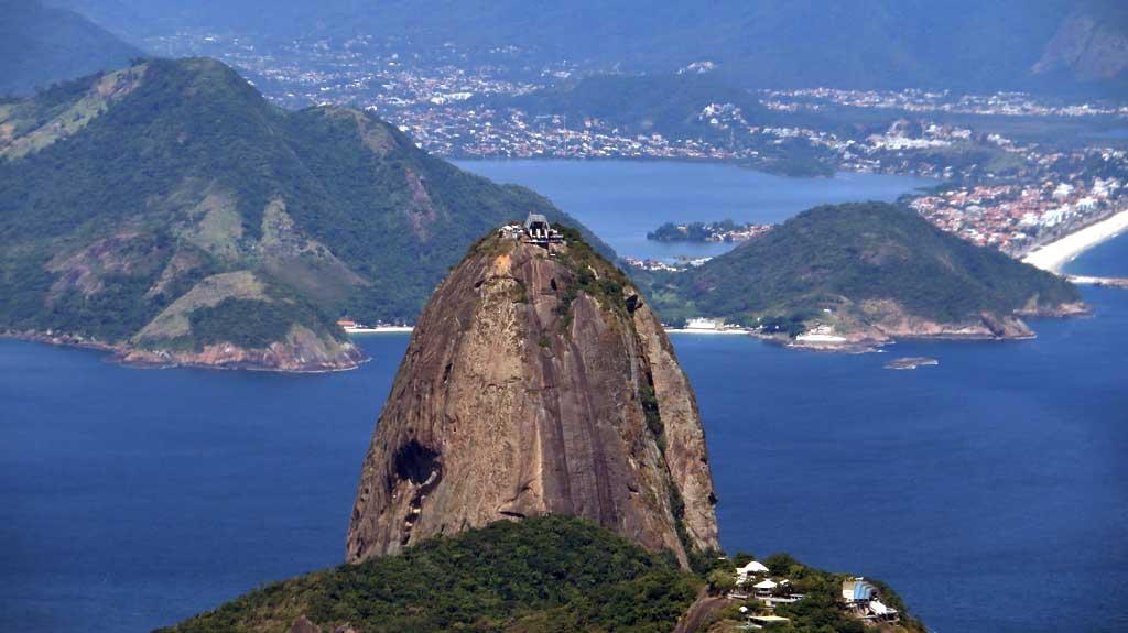 Sugarloaf from Christ the Redeemer 2378
