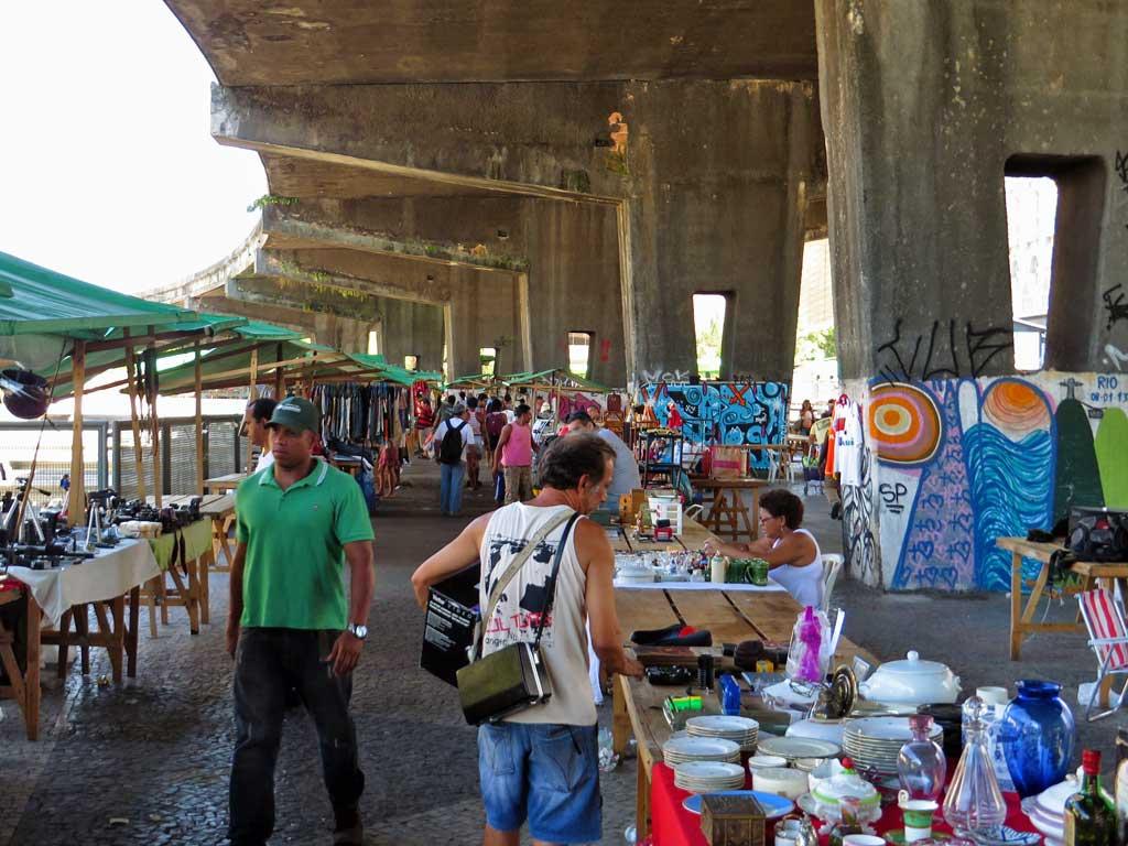 Sunday flea market, Praca XV, Rio 2523