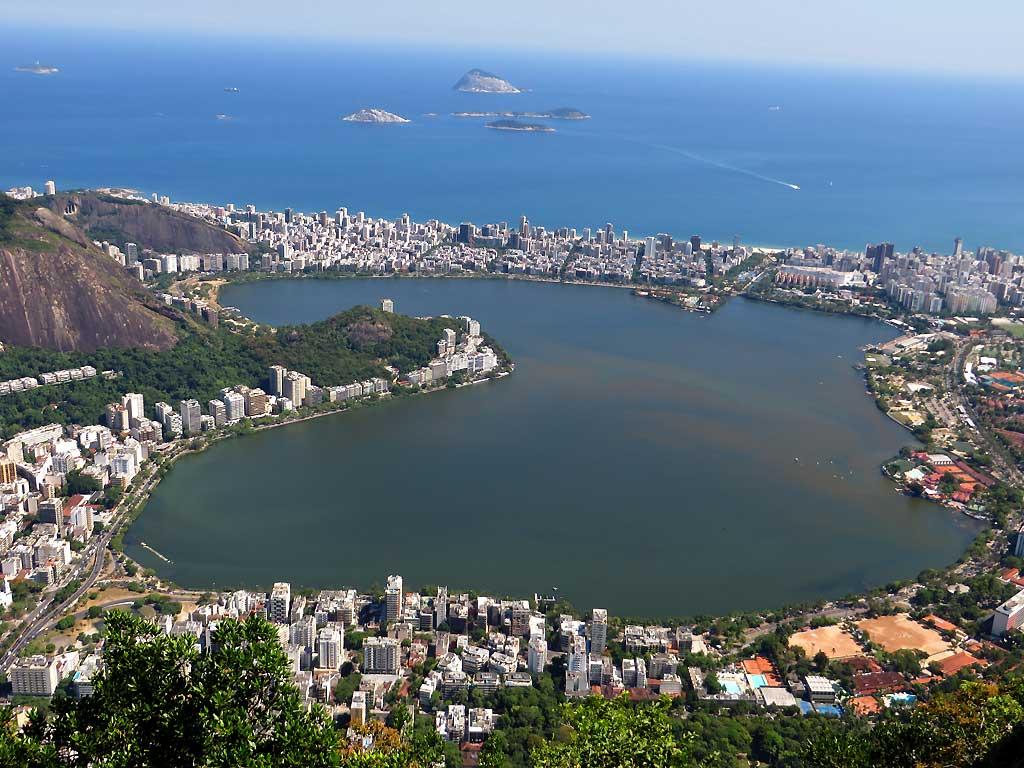 View of Rodrigo de Freitas Lagoon from Christ the Redeemer 2369