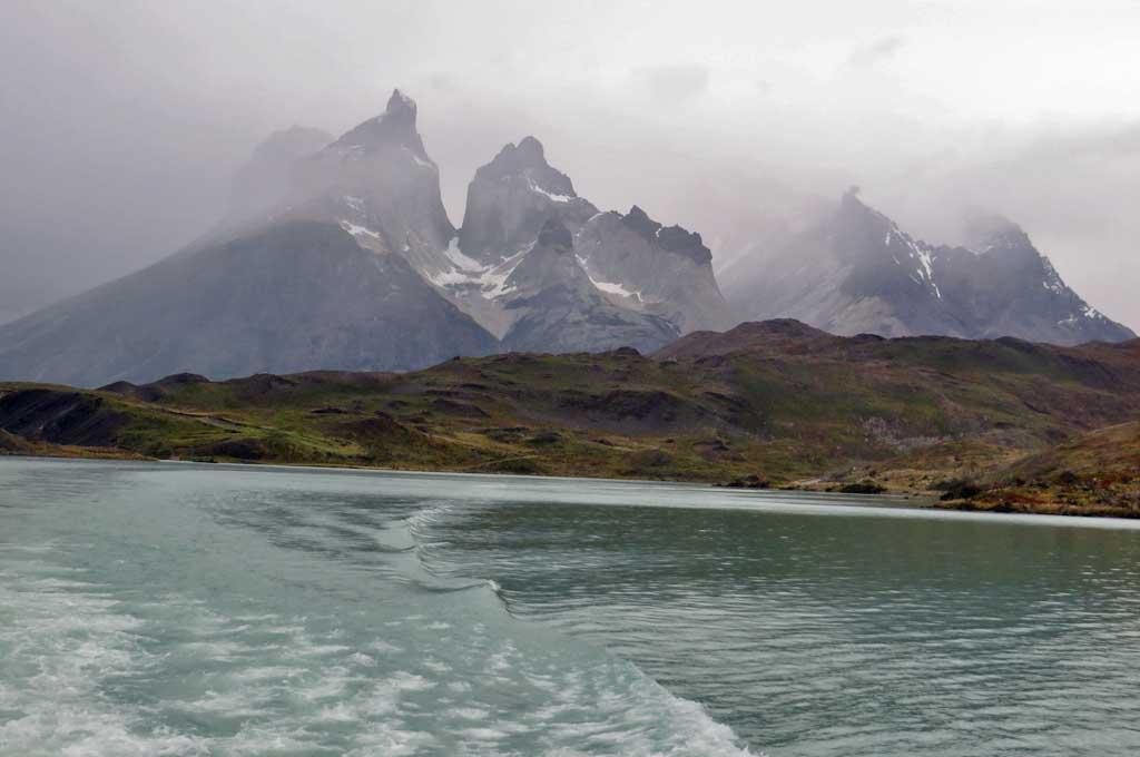 Cuernos del Paine from Lake Pehoe 0937