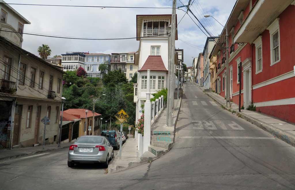 Miramar St near Paseo Yugoslavo