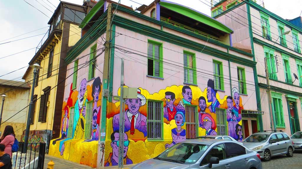Valparaiso graffiti, Chile 913