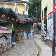 Valparaiso graffiti, Chile 909.jpg