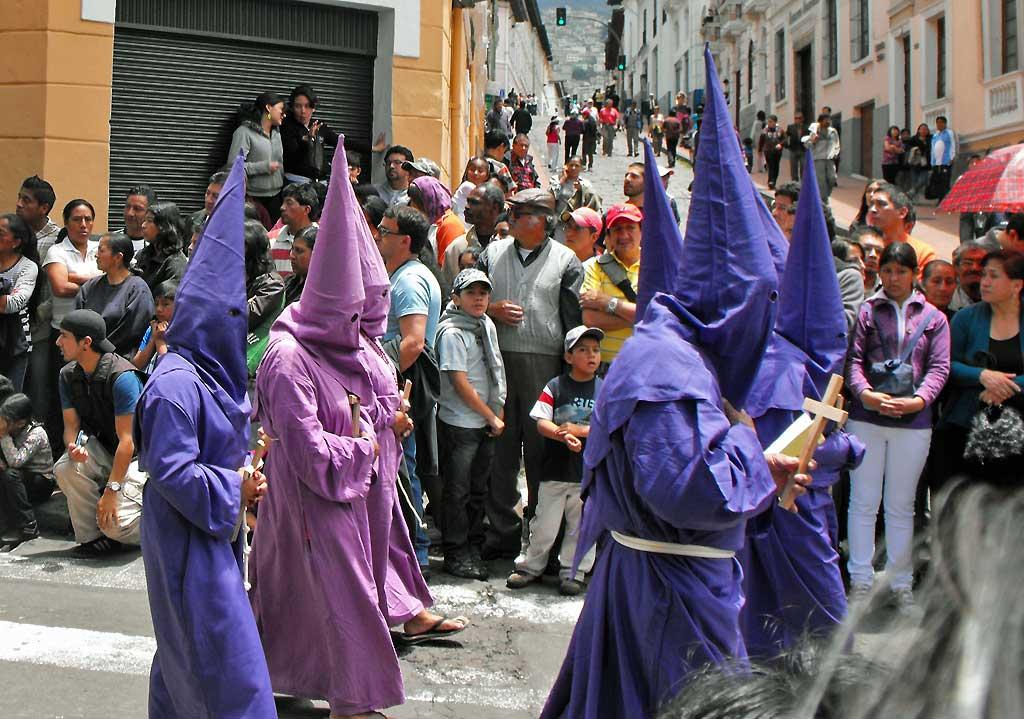 Celebrations in the streets of Quito 01