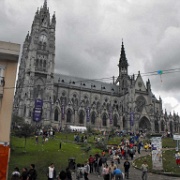 Basilica del Voto National, Quito 05.JPG