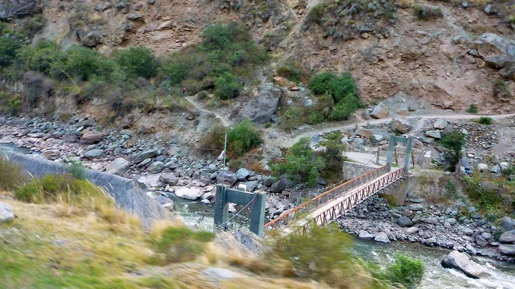 Start of Inca trail, Urubamba River 107