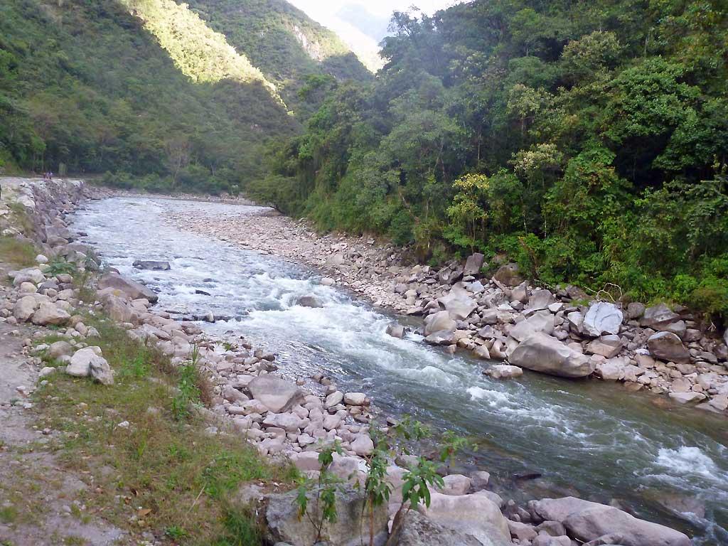 Urubamba River en route to Aguas Calientes 101