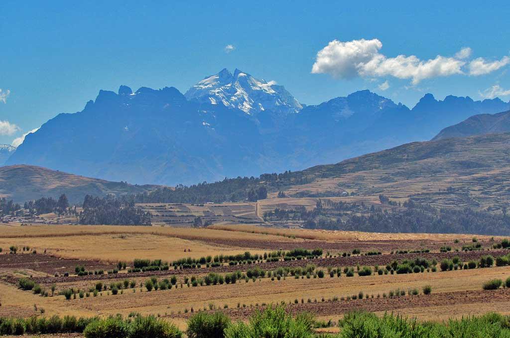Mountains near Chinchero 102