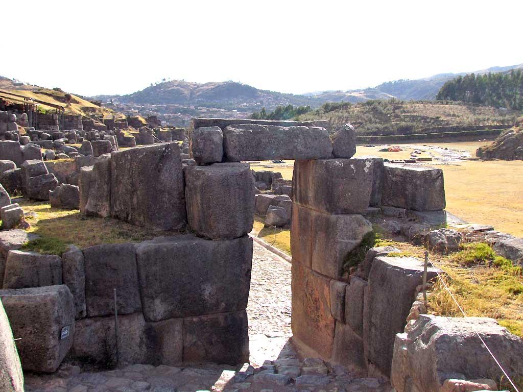 Sacsayhuaman, Inca Ruins above Cusco 108