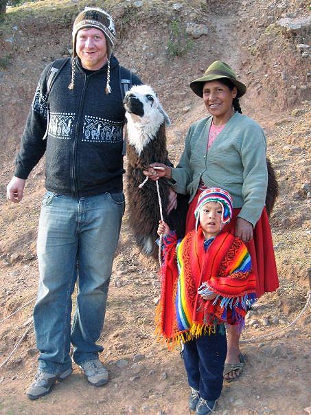 Llama, Kid who shouts Pay, Cuzco 10
