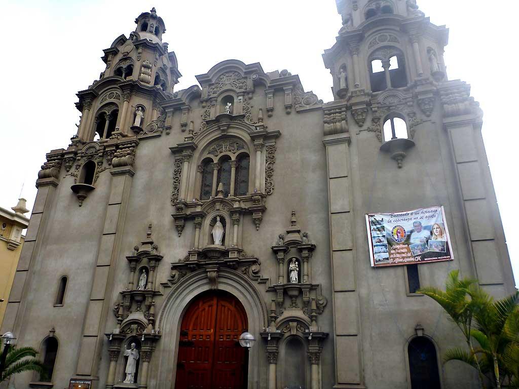 Virgen Milagrosa, Parque Kennedy, Lima 109