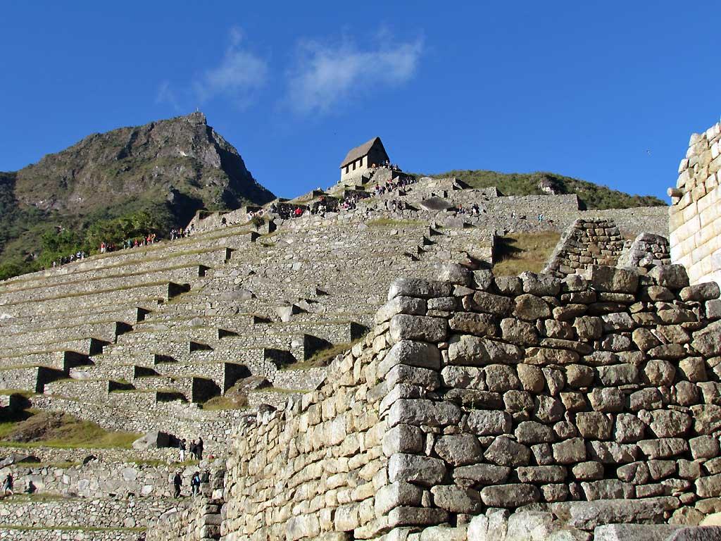 Machu Picchu and the Guard House at top 3441