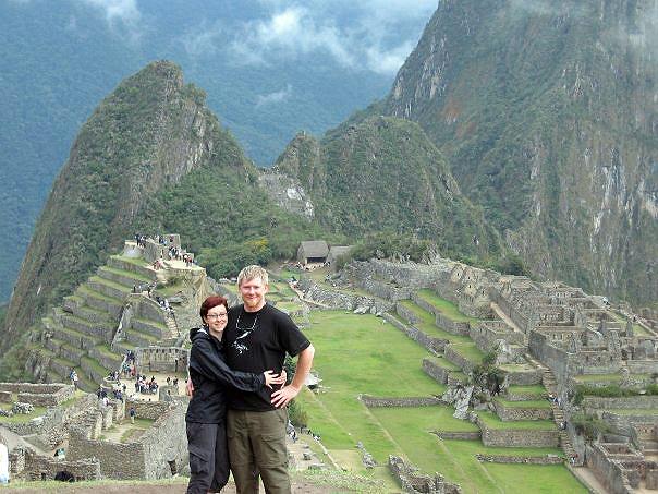 Tracie and Jason, Machu Picchu 09