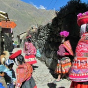 Workday for tourist tips complete, Ollantaytambo 122.jpg