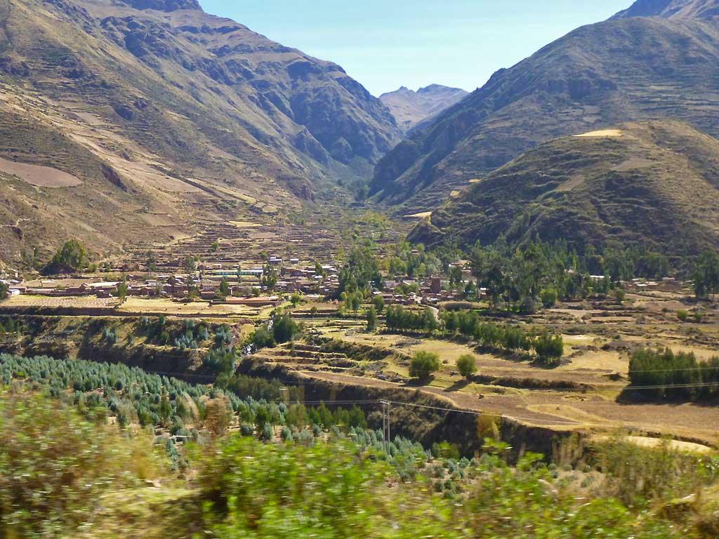 Between Juliaca and Cusco 164